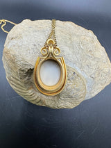 Besonderer Anhänger in 18 Karat Gelbgold mit Brillant & Opaldublette