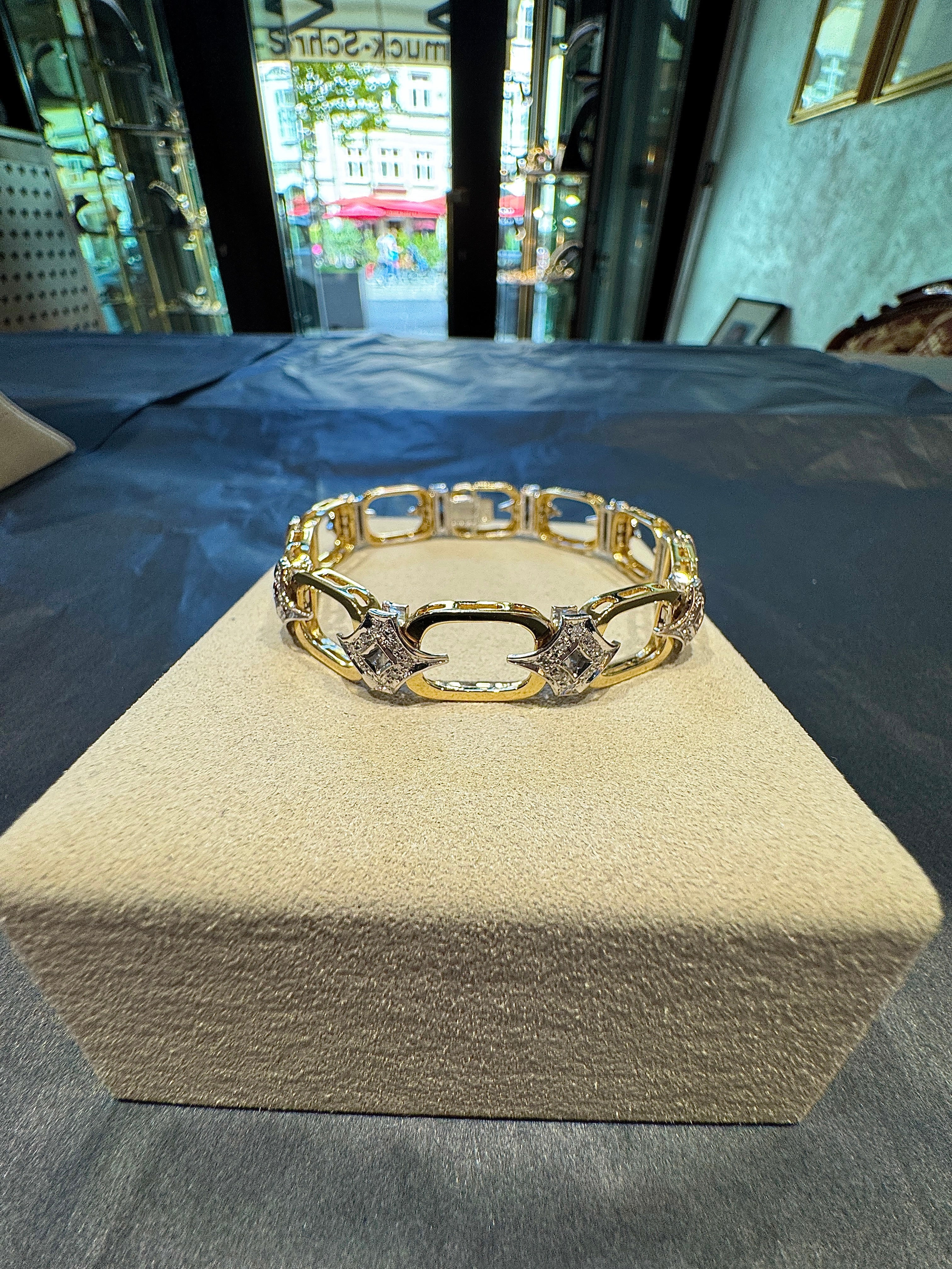 Vintage Bracelet in 18 Karat Yellow & White Gold with Diamonds - Handmade