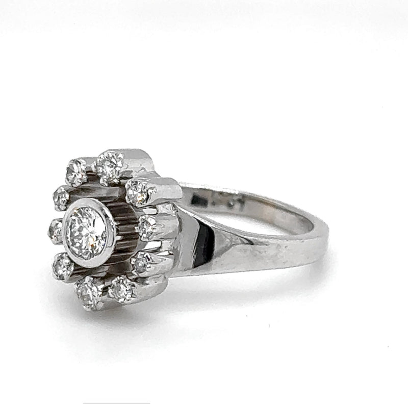 Stilvoller Ring in 18 Karat Weißgold mit feinen Brillanten