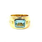 Hochwertiger Ring in 18 Karat Gelbgold mit Aquamarin & Diamanten