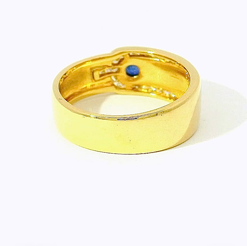 Feiner Saphirring in 18 Karat Gelbgold – Handgefertigt mit Brillanten