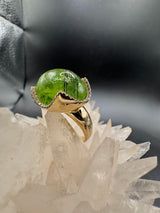 Edler Designerring in 14 Karat Gelbgold mit Peridot & Brillanten