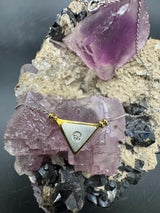 Elegantes Collier in 18 Karat Gelbgold und 950er Platin mit Brillant
