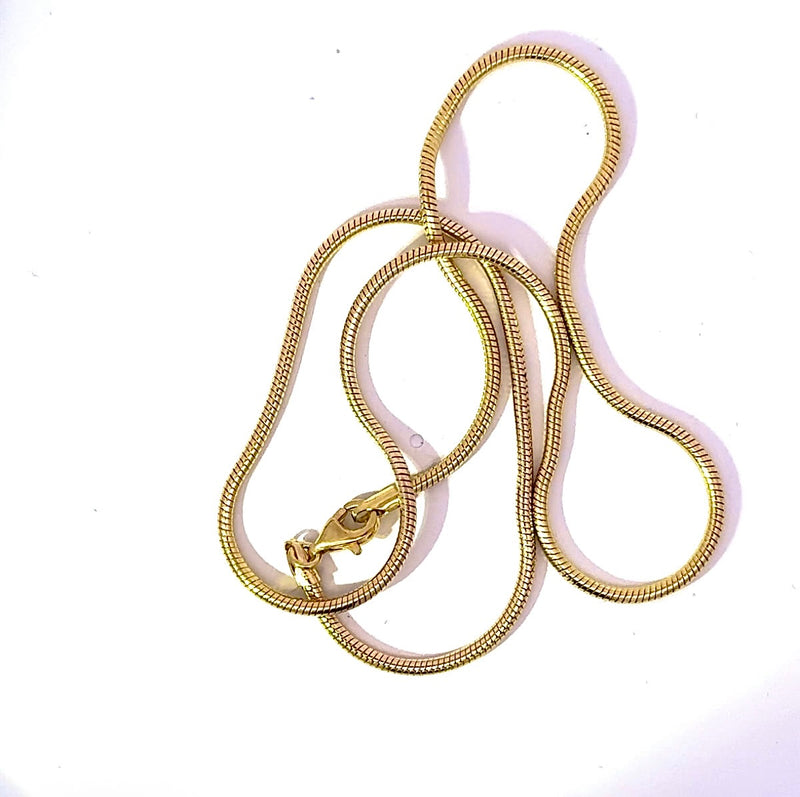 Zeitlose Schlangenkette in 8 Karat Gelbgold mit Karabiner