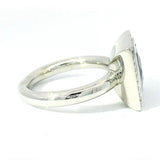 Massiver Ring in 18 Karat Weißgold mit Amethyst und Brillanten