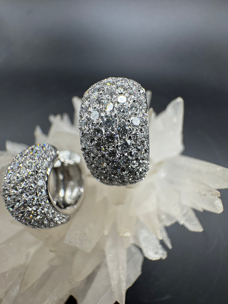 Eindrucksvolle Kreolen in 18 Karat Weißgold – Pavé mit Brillanten