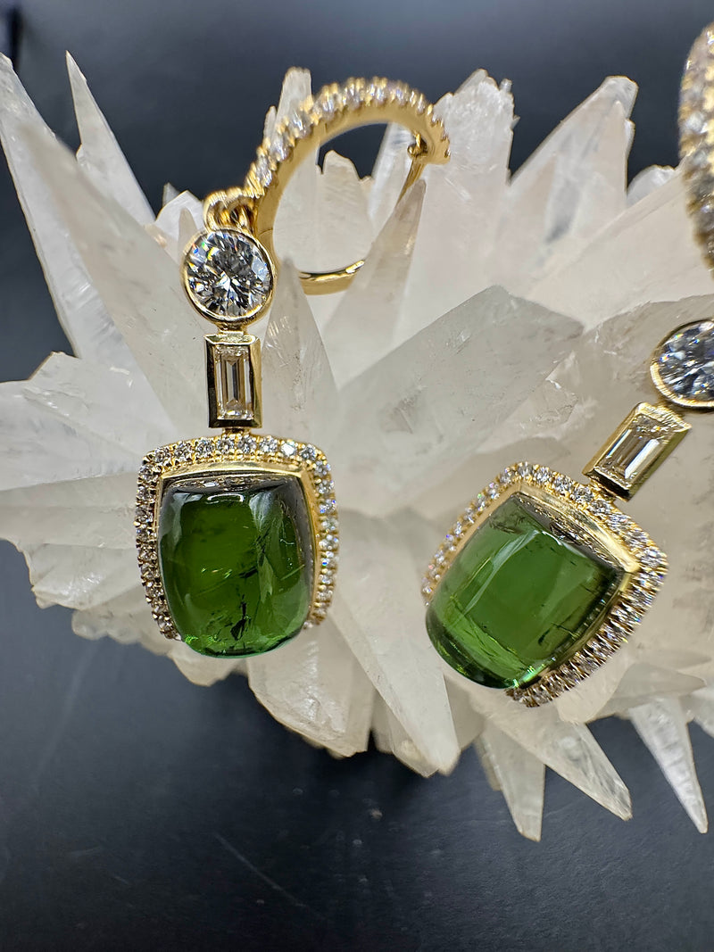 Hängende Ohrringe in 18 Karat Gelbgold mit Brillanten, Diamanten & Turmalinen