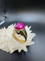 Massiver Ring in 18 Karat (750) Gelbgold mit natürlichem Rubin