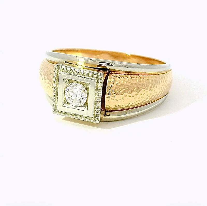 Massiver Solitär-Ring in 18 Karat Bicolor – handwerklich veredelt &amp; wirkungsvoll