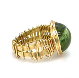 Ausgefallene Handarbeit in 18 Karat Gelbgold mit großem Peridot