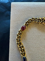 Zeitloses Armband in 14 Karat Gelbgold mit Saphiren, Rubinen und Smaragd