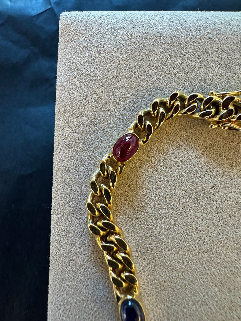 Zeitloses Armband in 14 Karat Gelbgold mit Saphiren, Rubinen und Smaragd