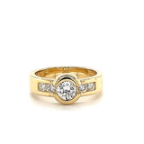 Exquisiter Ring in 18 Karat Gelbgold mit hochfeinen Brillanten