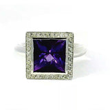 Massiver Ring in 18 Karat Weißgold mit Amethyst und Brillanten