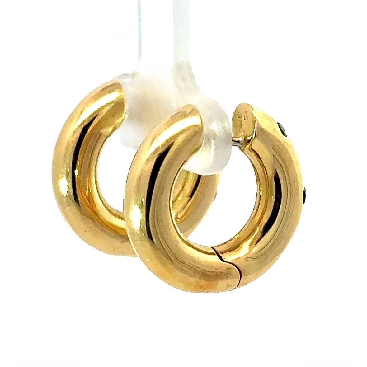 Elegante Kreolen in 18 Karat Gelbgold mit Brillanten, Smaragd, Saphir & Rubin