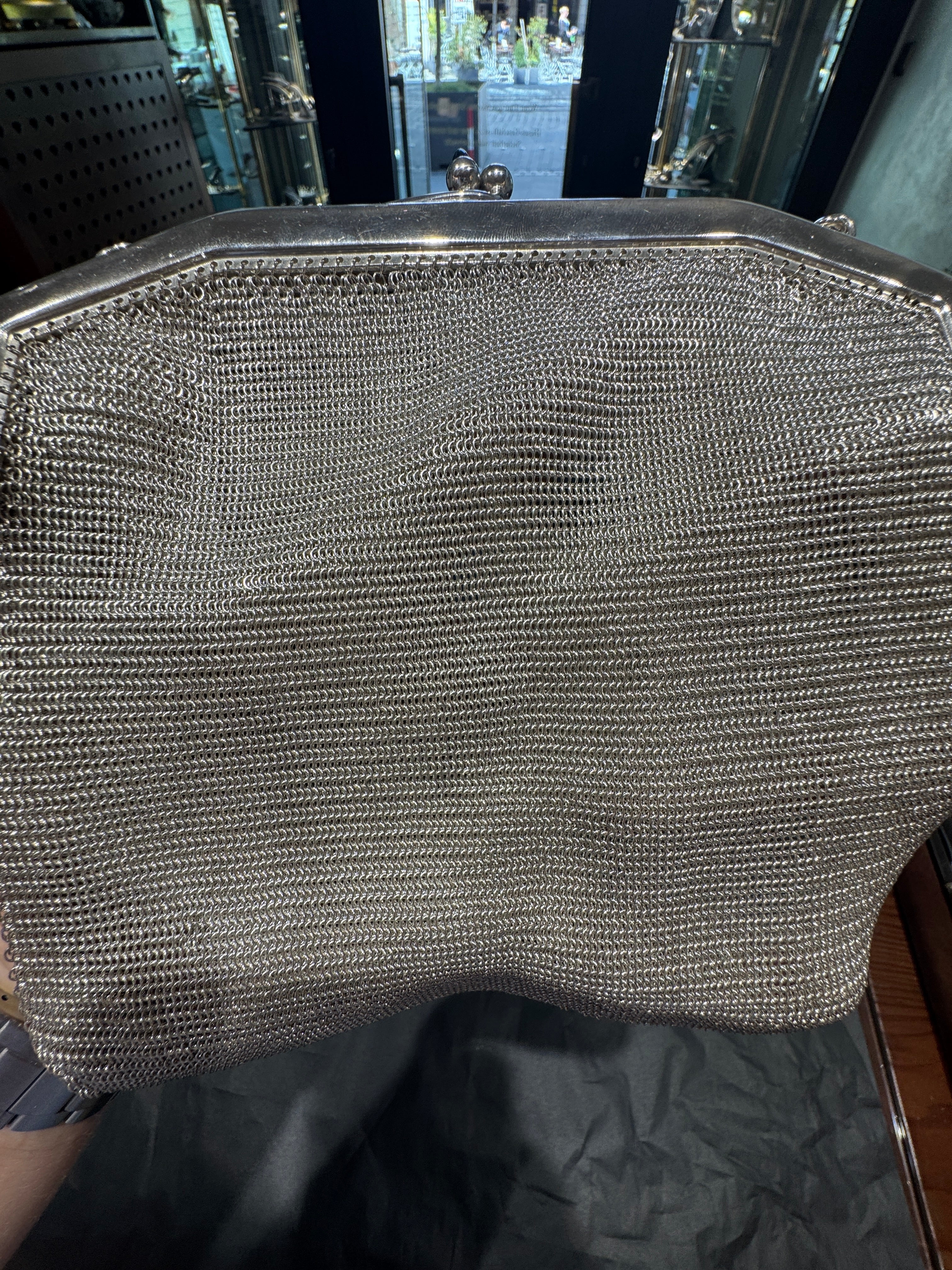 Einmalige Silbertasche aus 800er Silber mit blauen Schmucksteinen