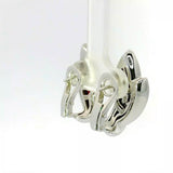 Hochwertige Ohrringe in 18 Karat Weißgold mit handgeschnitzter Koralle