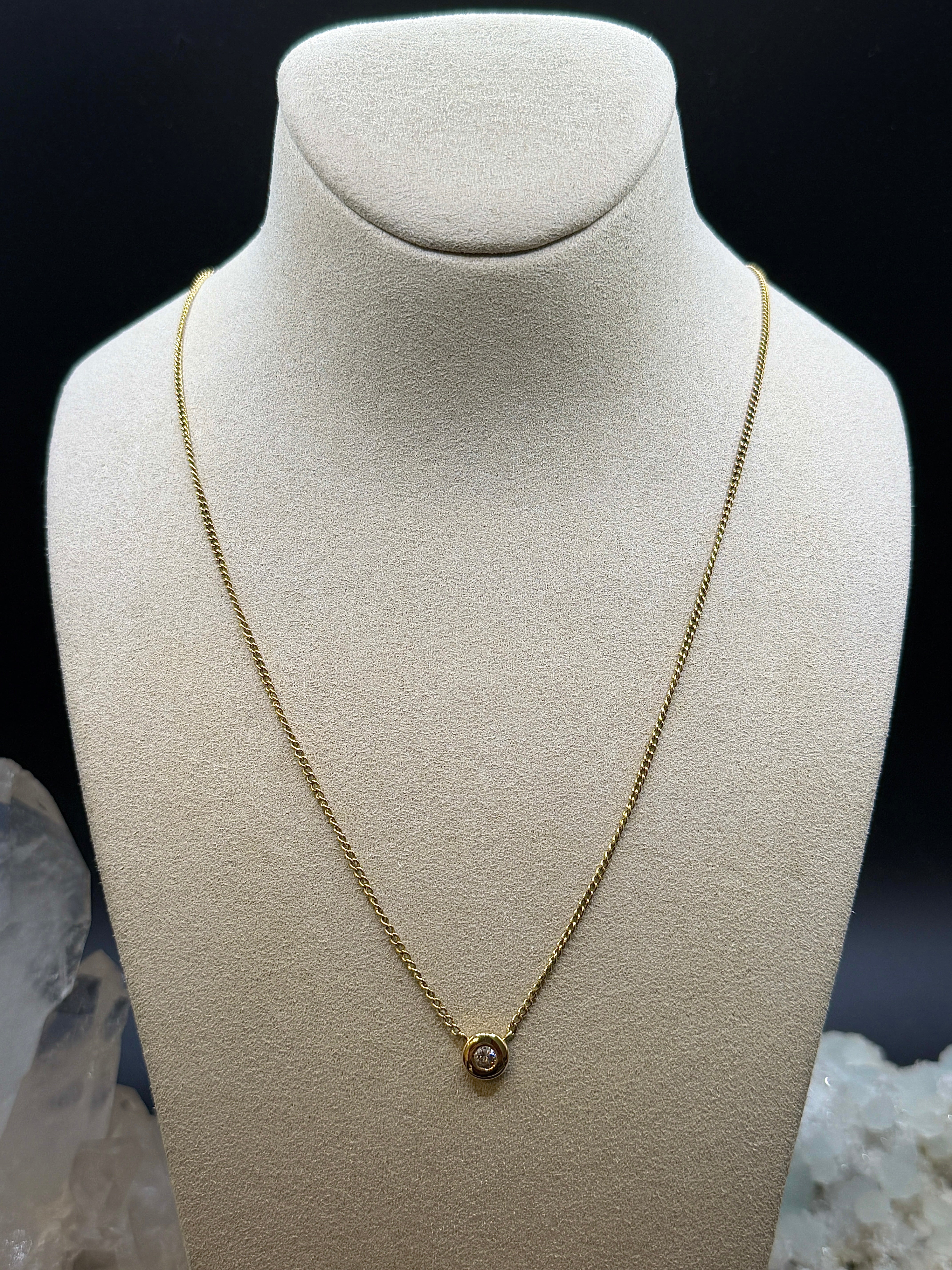 Timeless necklace in 18 carat (750) yellow gold with brilliant-cut diamond from Christ
