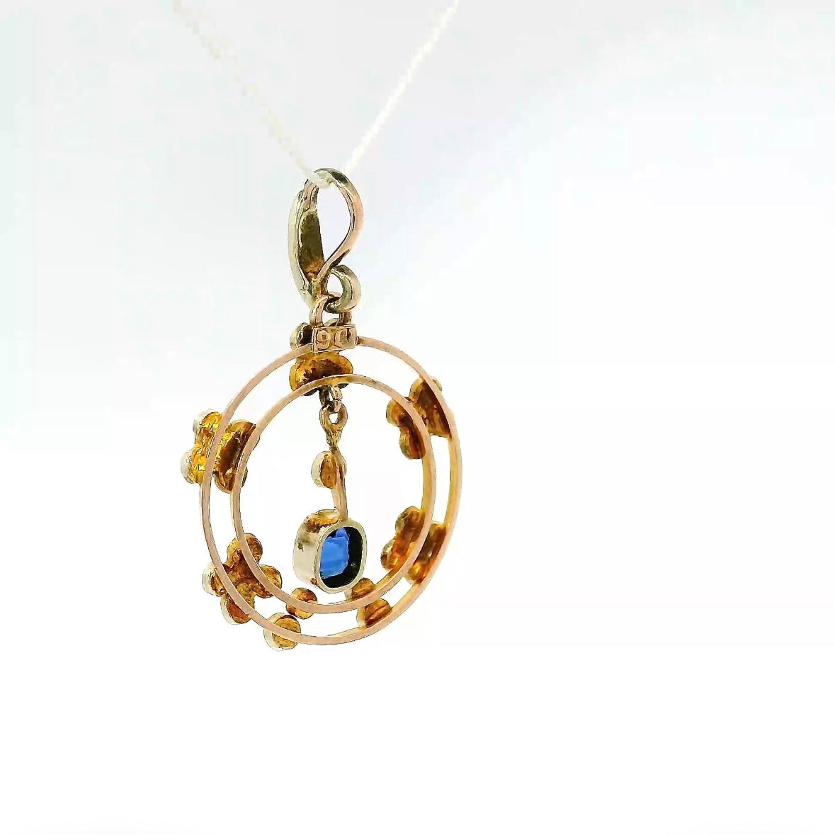 Antiker edwardianischer Anhänger in 14 Karat Roségold mit Saphir & Naturperlen