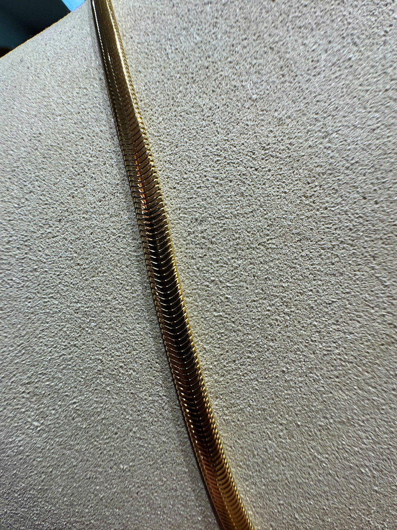 Edle Fischgräten Halskette in 18 Karat Gelbgold mit Karabiner