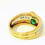 Handgefertigter Ring in 18 Karat Gelbgold mit Smaragden & Brillanten