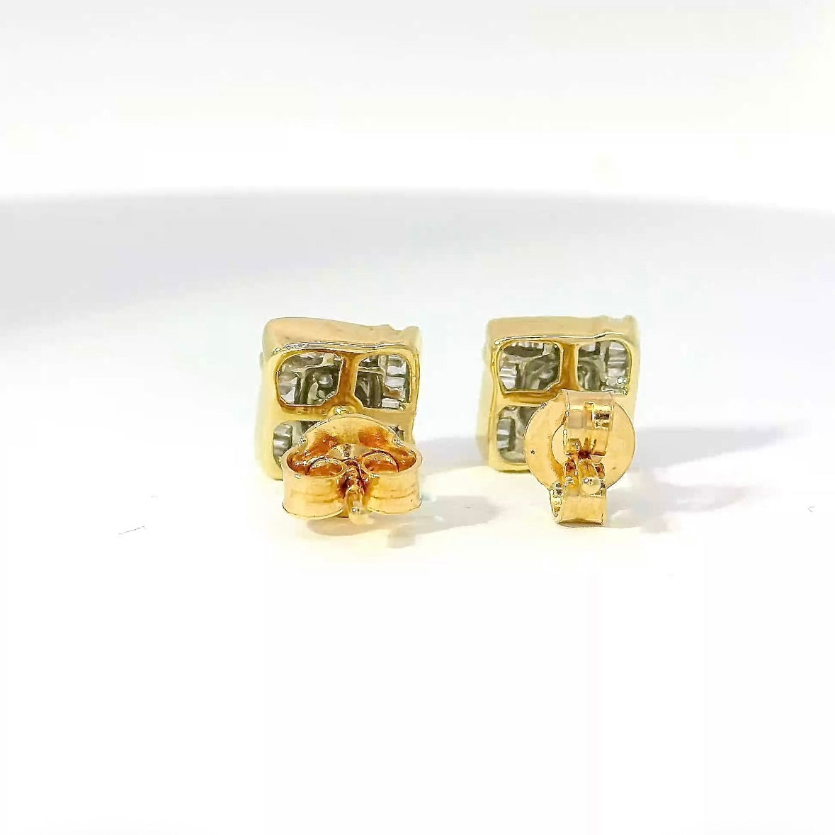 Elegante Ohrringe in 14 Karat (585) Gelbgold mit Diamanten