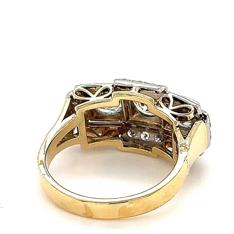 Eindrucksvoller Vintage Ring in 18 Karat Gold mit 3 riesigen Brillanten - Handarbeit