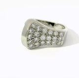 Edler Ring in 18 Karat Weißgold mit feinen Brillanten - Massive Handarbeit