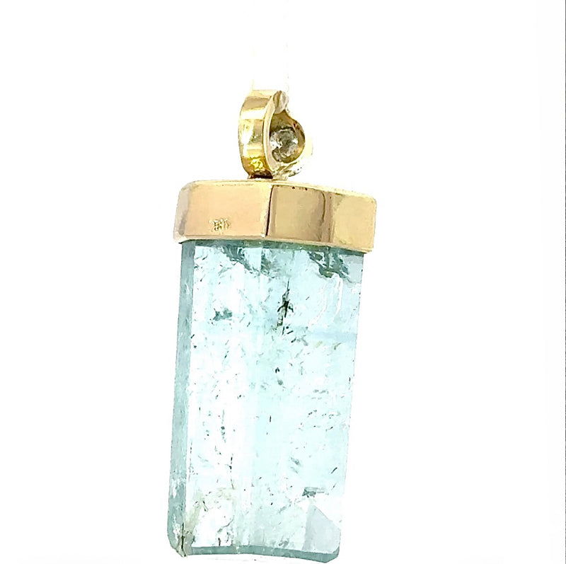 Ausgefallener Aquamarin-Anhänger in 14 Karat Gelbgold mit Brillant
