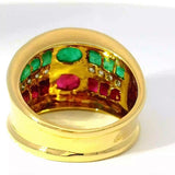 Dominanter Ring in 18 Karat Gelbgold mit Rubinen, Smaragden & Brillanten