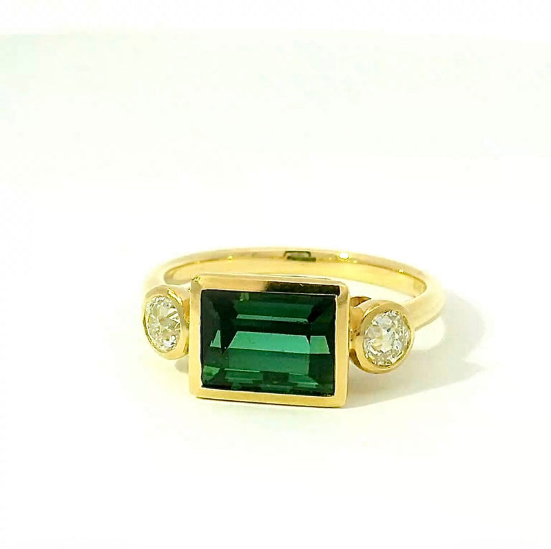 Moderner Turmalin Ring in 14 Karat Gelbgold mit Altschliff Diamanten