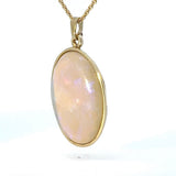 Eleganter Anhänger in 14 Karat Gelbgold mit Opal