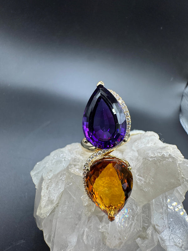 Moderner Cocktailring in 14 Karat Gelbgold mit feinen Brillanten, Amethyst & Citrin