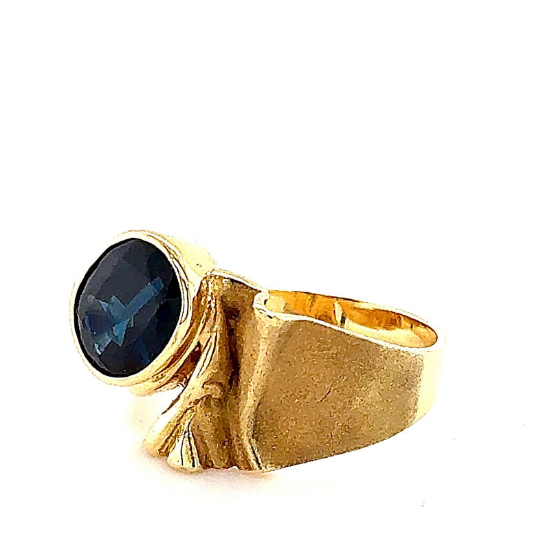 Original Ehinger Schwarz Ring in 18 Karat Gelbgold mit hochfeinen Saphir