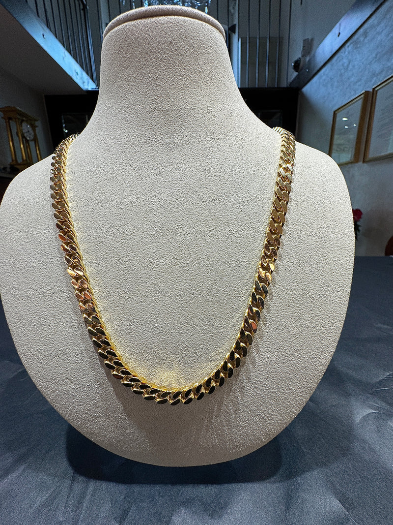 Massive Panzerkette in 18 Karat Gelbgold – hochwertige deutsche Arbeit