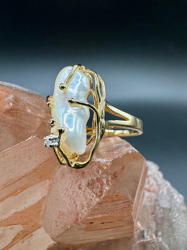 Ausgefallener Perlen-Ring in 14 Karat Gelbgold mit Brillant - Handarbeit