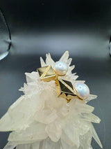 Massive Ohrringe in 18 Karat Gelbgold mit Brillanten & Süßwasserperlen