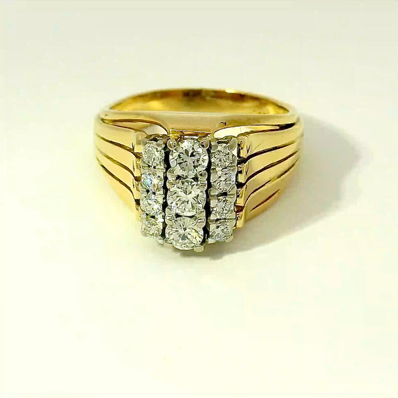 Eindrucksvoller Vintage-Ring in 18 Karat Gelb- und Weißgold mit hochfeinen Brillanten – ausdrucksstarke Handarbeit mit Geschichte