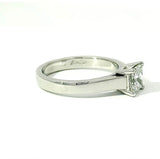 Massiver Solitär Ring in Platin mit hochfeinem Princess-Cut Brillanten