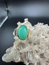 Feiner Ring in 14 Karat Gelbgold mit Jadeit und Brillanten