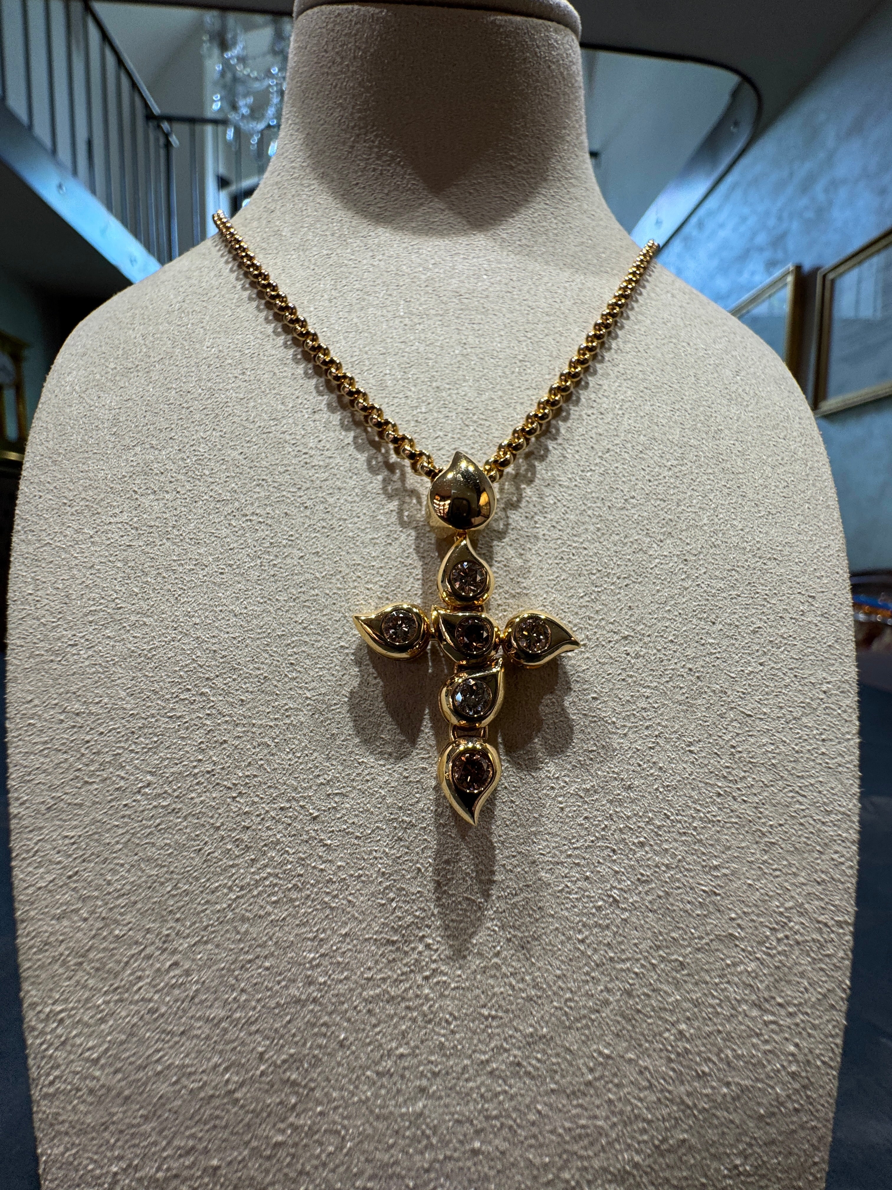 Snowflake Tamara Comolli Cross Pendant in 18k Rose Gold with Brilliant-Cut Diamonds & Pea Chain