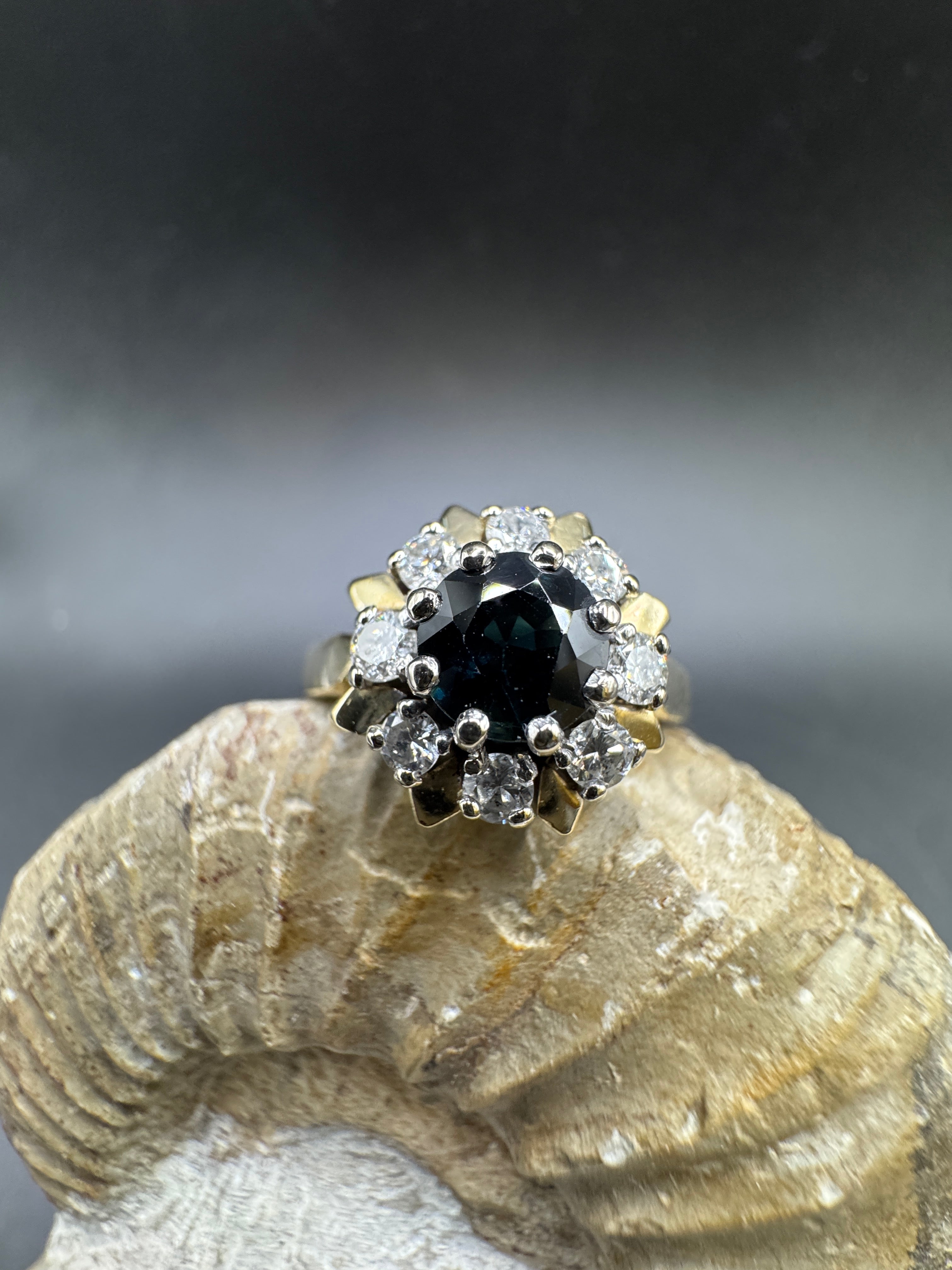 Timeless Ring in 14 Karat Yellow & White Gold with Blue Sapphire & Brilliants