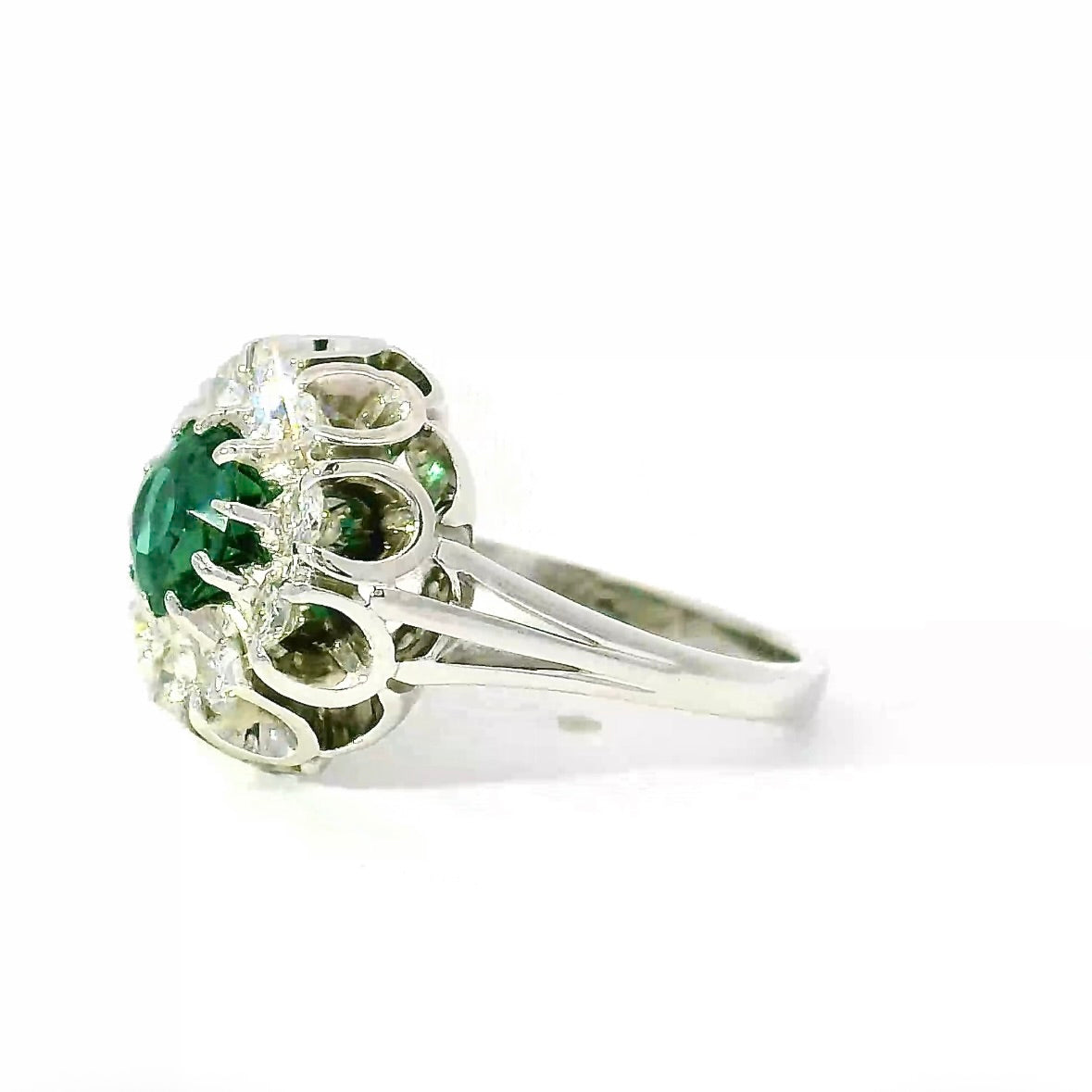 Handgefertigter Ring in 18 Karat Weißgold mit Lagoon-Turmalin & Brillanten