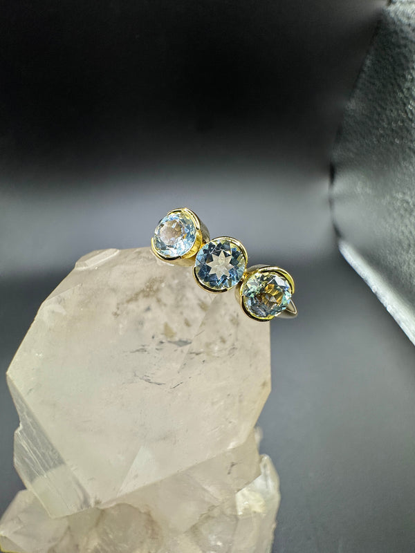 Massiver Aquamarin-Ring in 18 Karat Gelbgold – Handgefertigt aus der Manufaktur Eidel