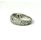 Edler Sternenhimmel-Ring in 14 Karat Weißgold mit Brillanten