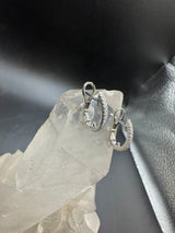 Elegante Hängeohrringe in 18 Karat Weißgold mit feinen Brillanten
