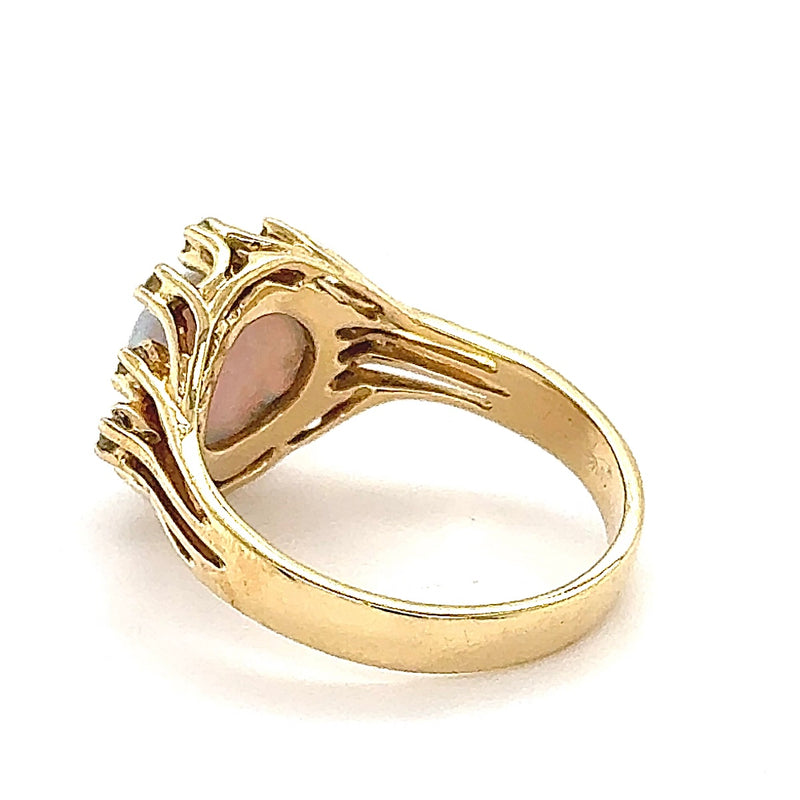 Original Goldbaur Ring in 18 Karat Gelbgold mit feinen Opal & Brillanten