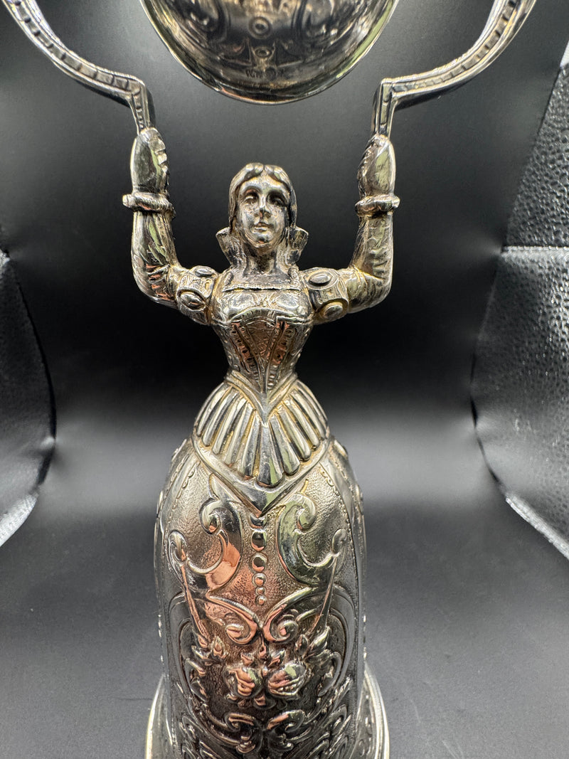 Hochzeitsbecher aus 800er Silber – Symbol von Liebe, Treue und Handwerkskunst