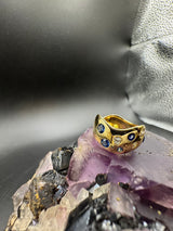 Eleganter Ring in 18 Karat Gelbgold mit Saphiren & Brillanten