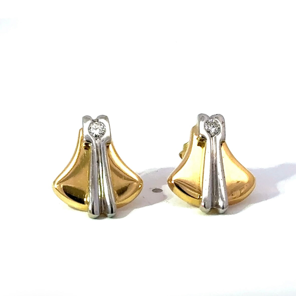 Elegante Bicolor Ohrstecker in 18 Karat Gold mit Brillanten